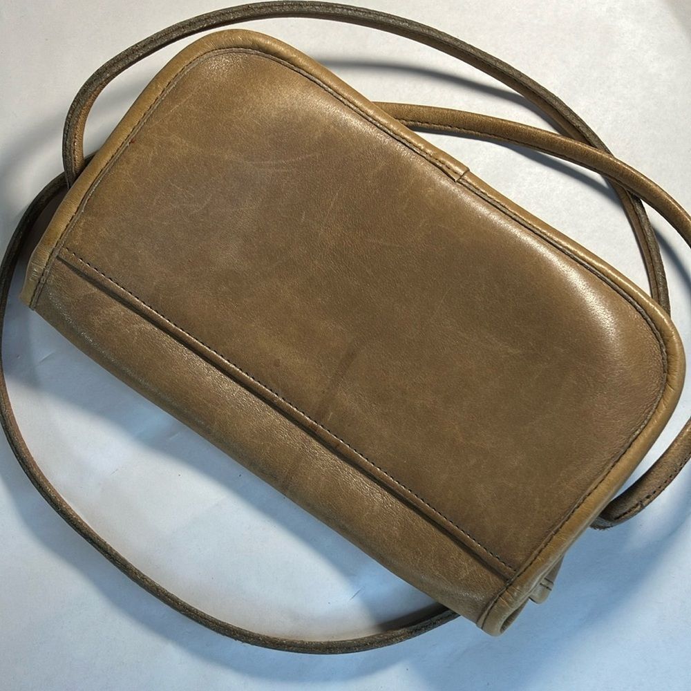 Vintage 1970’s Coach Leather Shoulder Bag Made in New York City - Picture 9 of 12